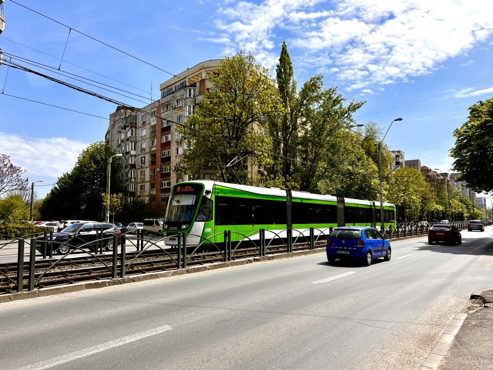 3 camere Virtutii Lujerului Decomandat, 2 bai, parcare, SUPER POZITIE