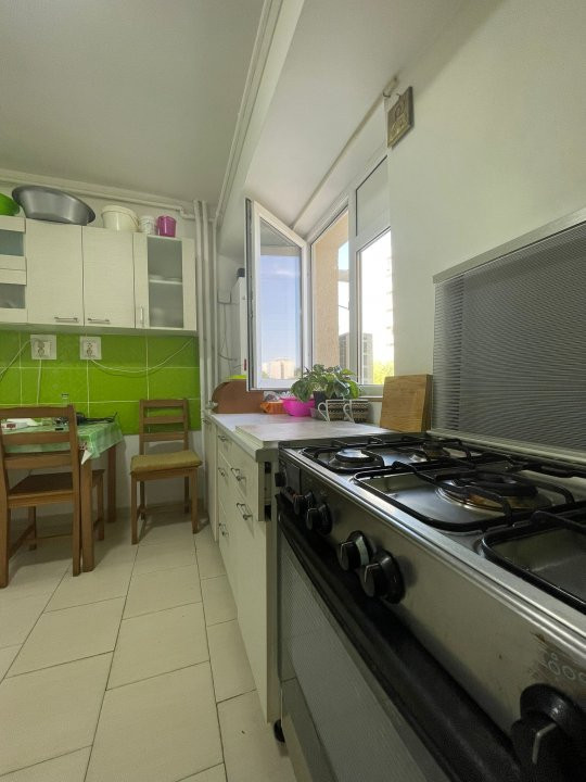 5 Camere Berceni, imobil 1980, centrala, boxa, parcare