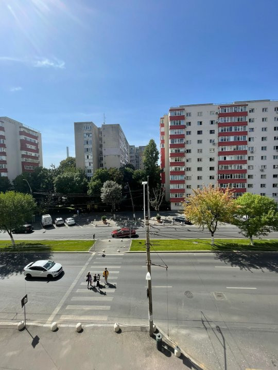 5 Camere Berceni, imobil 1980, centrala, boxa, parcare