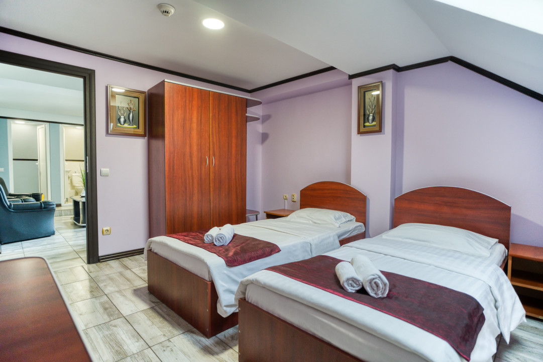 Investiția ideală!  Hotel/Balroom Drumul Taberei - Valea Oltului 