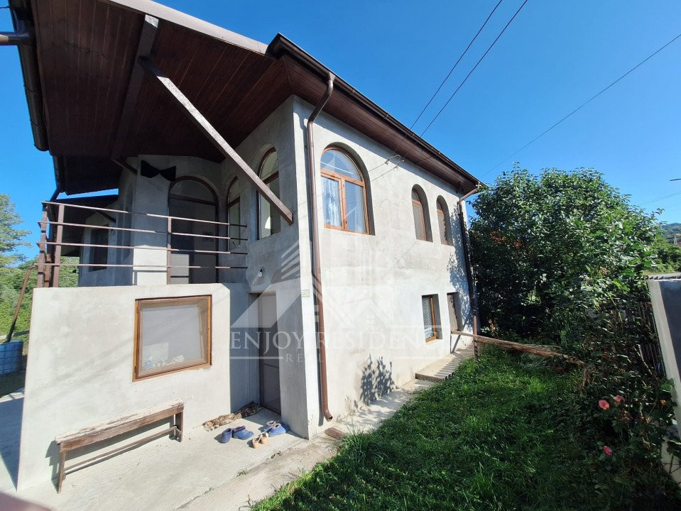 Casa de Vacanta Superba 168 mp, 3 Camere, Malu cu flori, Capu Coastei,