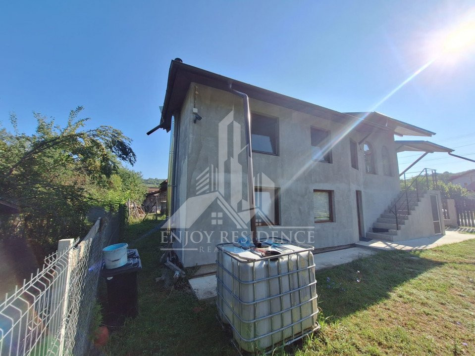 Casa de Vacanta Superba 168 mp, 3 Camere, Malu cu flori, Capu Coastei,