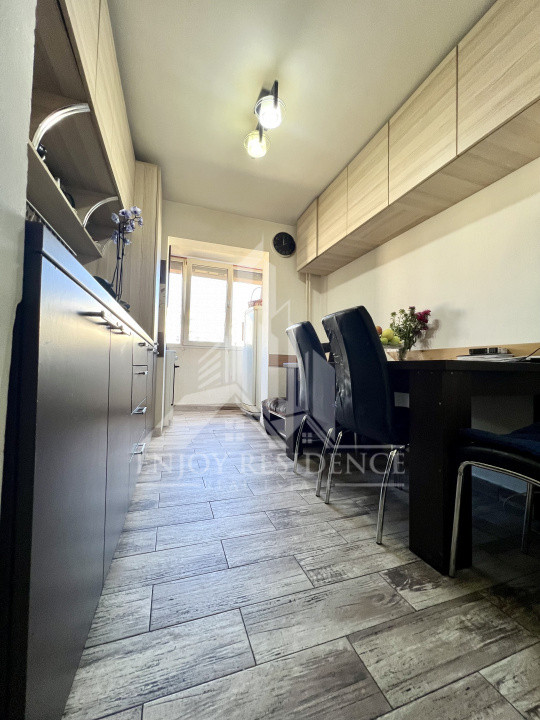 3 Camere Crangasi, 1986 REABILITAT, et. 6/8, mobilat/utilat