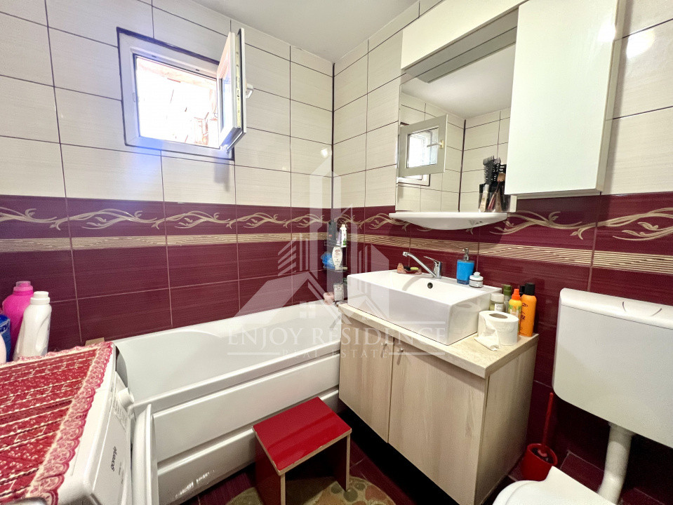 3 Camere Crangasi, 1986 REABILITAT, et. 6/8, mobilat/utilat
