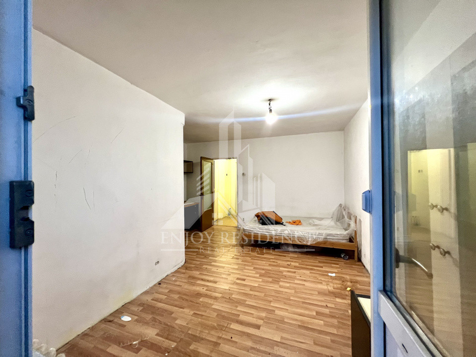 OCAZIE! Garsoniera decomandata | SUPER POZITIE | METROU GORJULUI 5 MINUTE