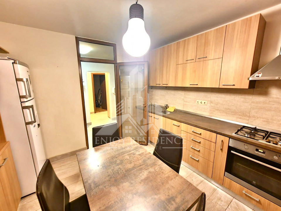 Apartament SUPERB de 3 camere Parc Sebastian | Etaj 5/8 | LOC DE PARCARE INCLUS