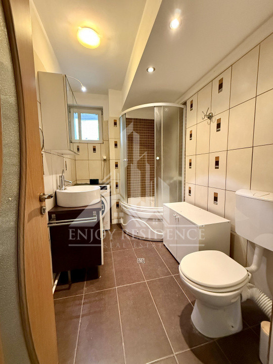 Garsoniera moderna | Etaj 3/5 | Centrala proprie | Berceni - Aparatorii Patriei