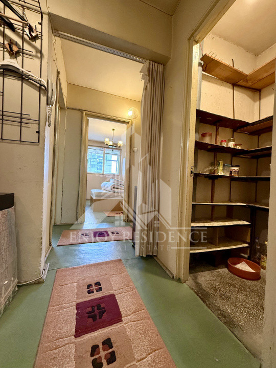 3 Camere circular | 6/10 | Metrou C-tin Brancusi la scara 