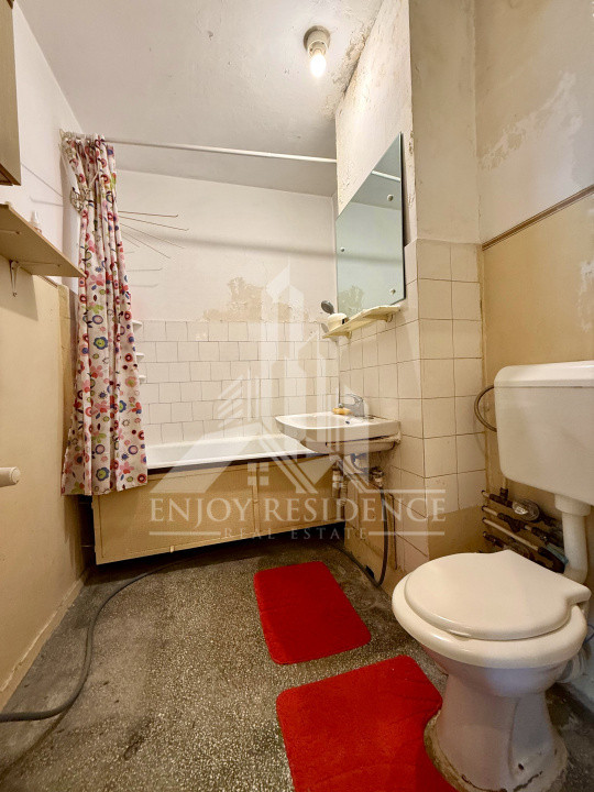 3 Camere circular | 6/10 | Metrou C-tin Brancusi la scara 