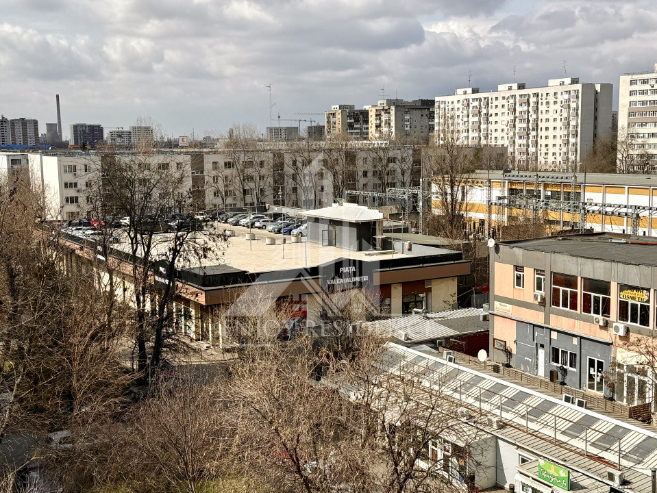 VEZI VIDEO! 3 Camere circular | 6/10 | Metrou C-tin Brancusi la scara 