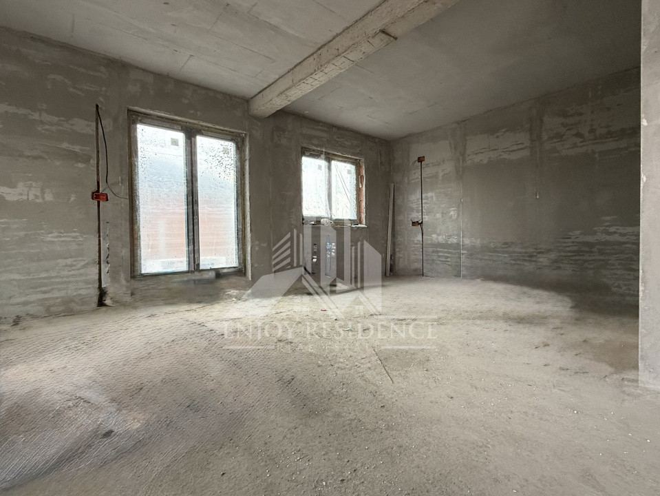 Ansamblu case individuale pe parter 2026 | Curte 400mp | Domnesti