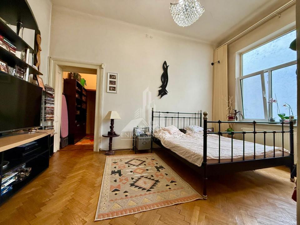VEZI VIDEO! Casa 5 camere in Centru | 10 min Universitate 