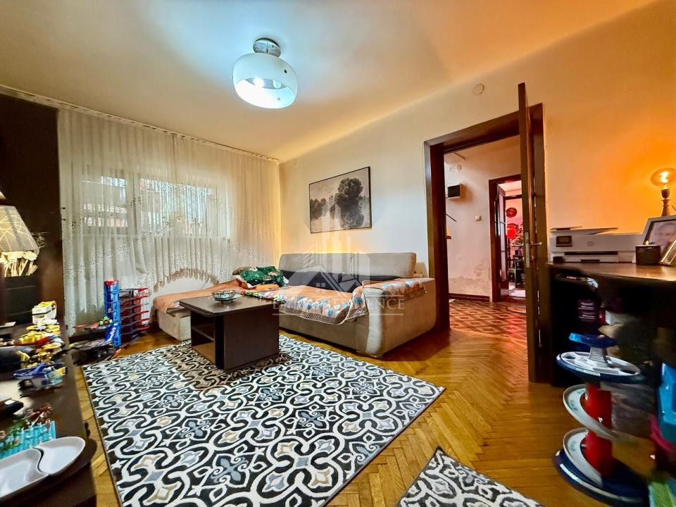 VEZI VIDEO! Casa 5 camere in Centru | 10 min Universitate 
