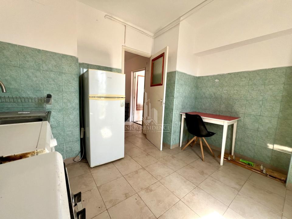 METROU LANGA SCARA! Garsoniera decomandata | Mobilata/utilata complet