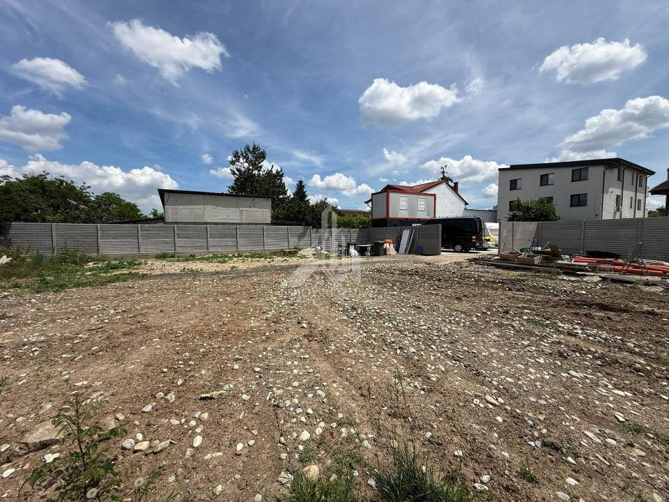 Teren intravilan | OPORTUNITATE DE INVESTITIE! 712mp, toate utilitatile