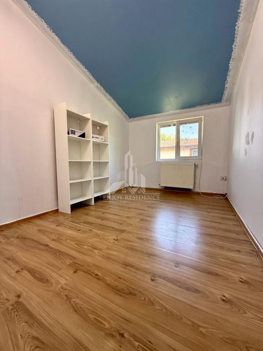 VEZI VIDEO! Vila cu 3 camere, 2 bai | P+M | Domnesti - Teghes